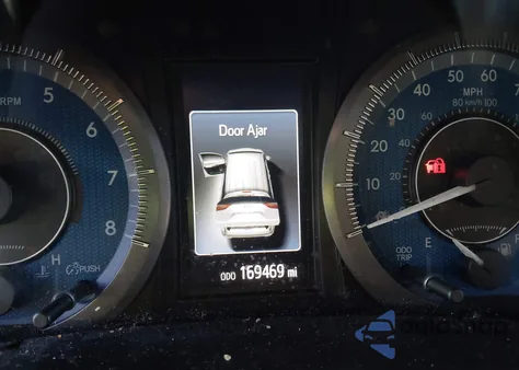 2018 Toyota Sienna Xle 8 Passenger from USA, damaged, VIN 5TDYZ3DC8JS918236